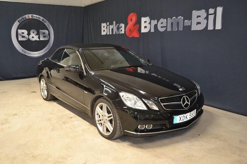 Begagnad Mercedes E350 306 HK (225 kW) 2011 Svart Cab