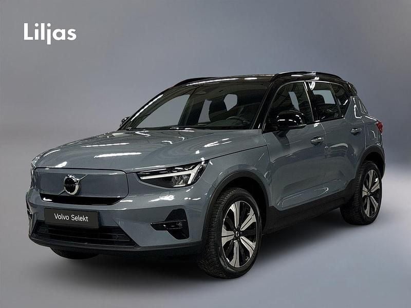 Grå Begagnad 2023 Volvo XC40 Plus SUV | 319 000 kr (Bra pris) - Bild 1/2