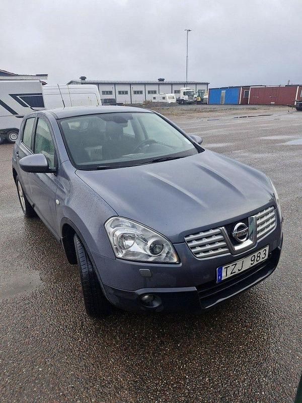 Begagnad 2009 Nissan Qashqai SUV | 39 000 kr - Bild 1/4