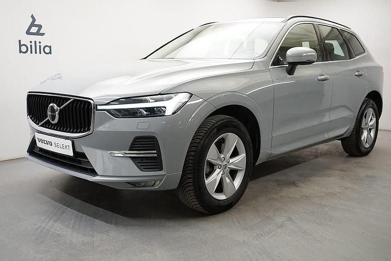 Grå Begagnad 2023 Volvo XC60 Core SUV | 419 900 kr (Superpris) - Bild 1/3