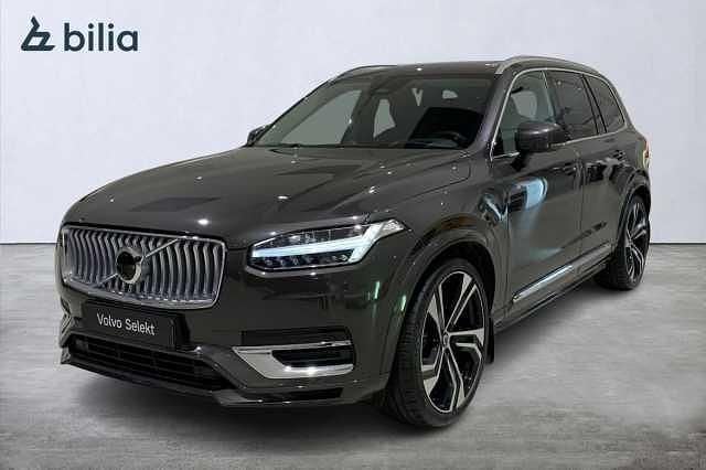 Grå Begagnad 2023 Volvo XC90 Ultimate SUV | 679 900 kr (Marknadspris) - Bild 1/3
