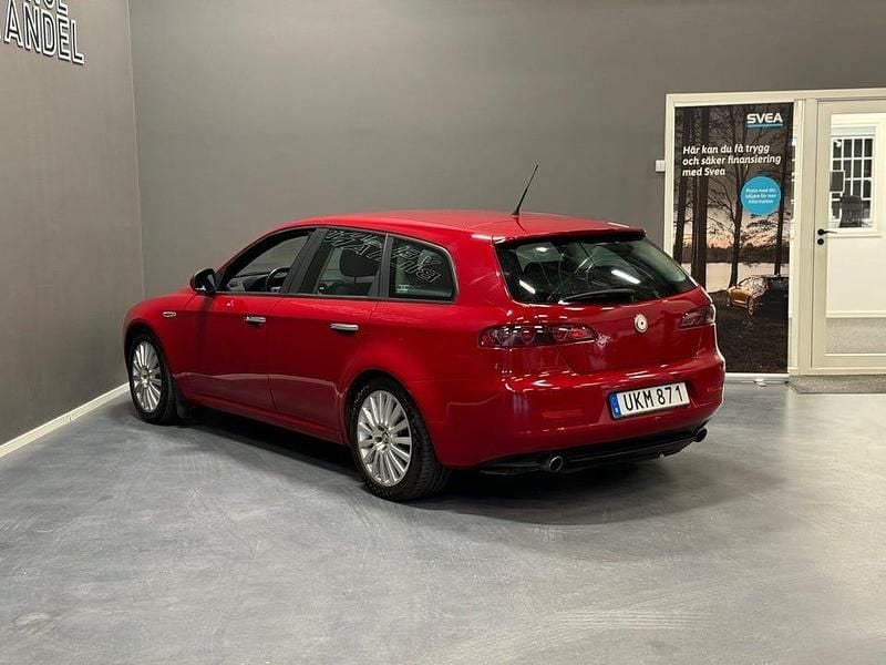 Begagnad Alfa Romeo 159 185 HK (136 kW) 2007 Röd Kombi