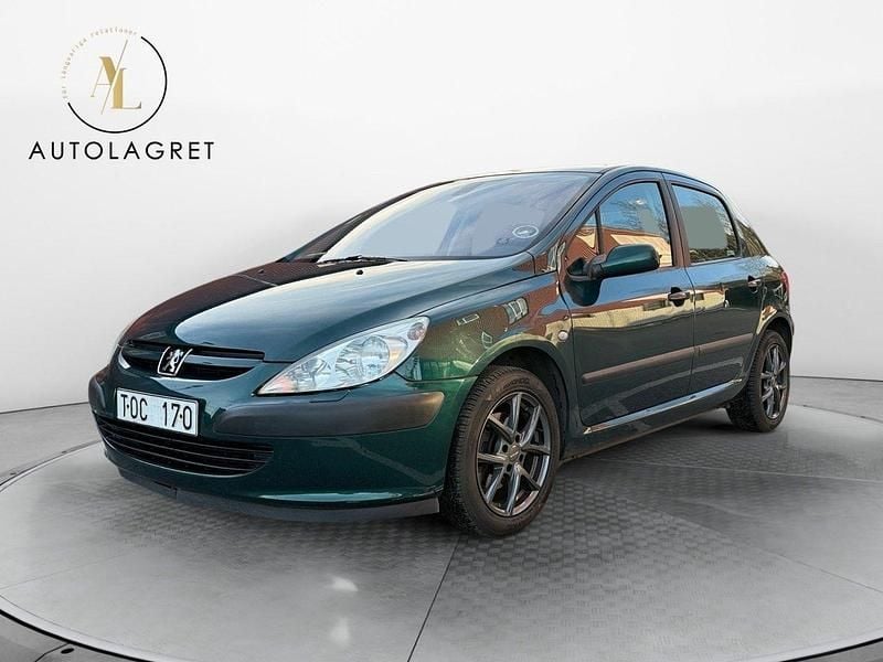Mörkgrön Begagnad 2002 Peugeot 307 Halvkombi | 29 900 kr (Lite dyr) - Bild 1/4