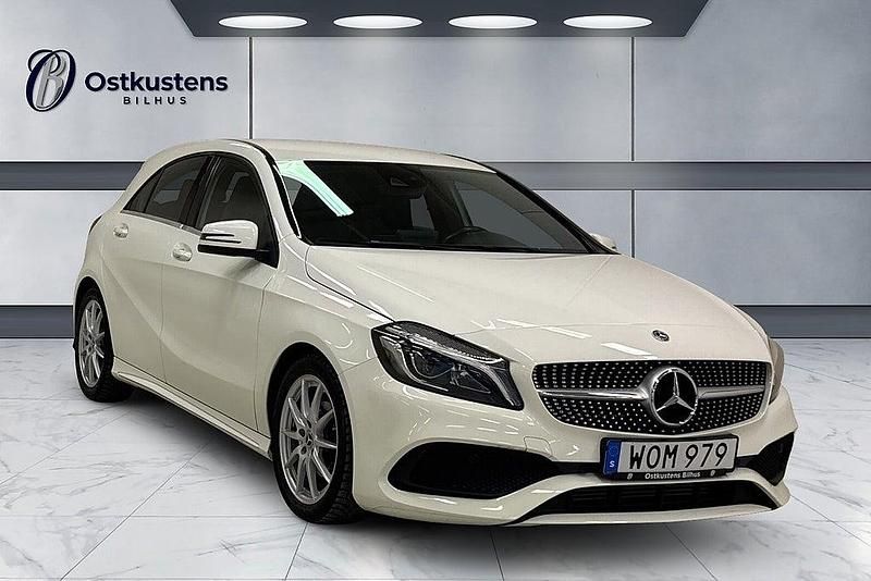 Vit Begagnad 2018 Mercedes A180 Style Halvkombi | 189 900 kr (Marknadspris) - Bild 1/4