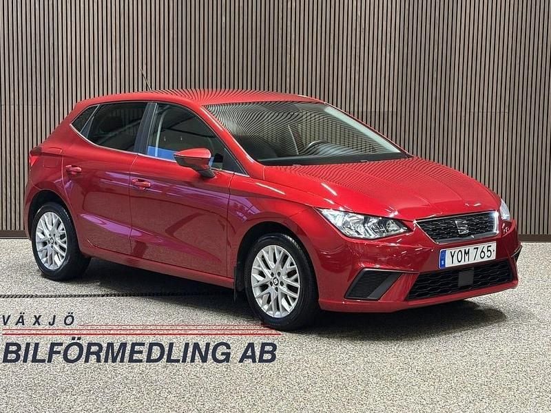 Röd Begagnad 2017 Seat Ibiza Style Halvkombi | 89 900 kr (Marknadspris) - Bild 1/4