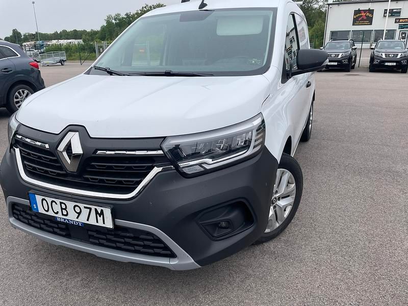 Vit Begagnad 2023 Renault Kangoo Minibuss | 205 000 kr (Marknadspris) - Bild 1/2