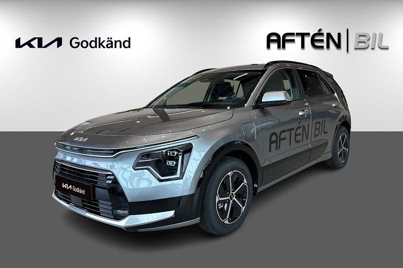 Grå (steel grey) Begagnad 2025 Kia Niro Advance SUV | 389 800 kr (Bra pris) - Bild 1/4