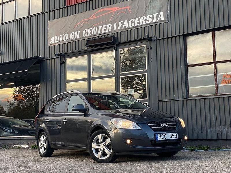 Grå Begagnad 2008 Kia Ceed Sportswagon EX Kombi | 49 900 kr (Bra pris) - Bild 1/4