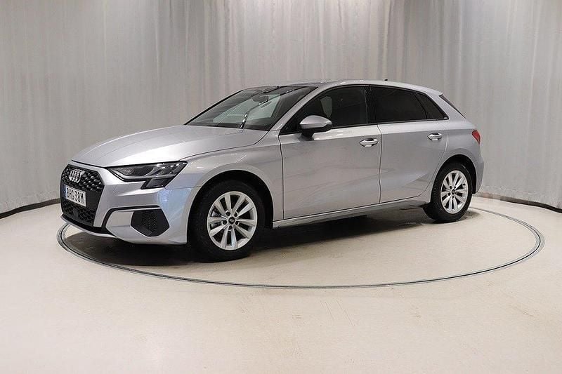 Florettsilver metallic Begagnad 2022 Audi A3 Proline | 258 800 kr (Marknadspris) - Bild 1/4