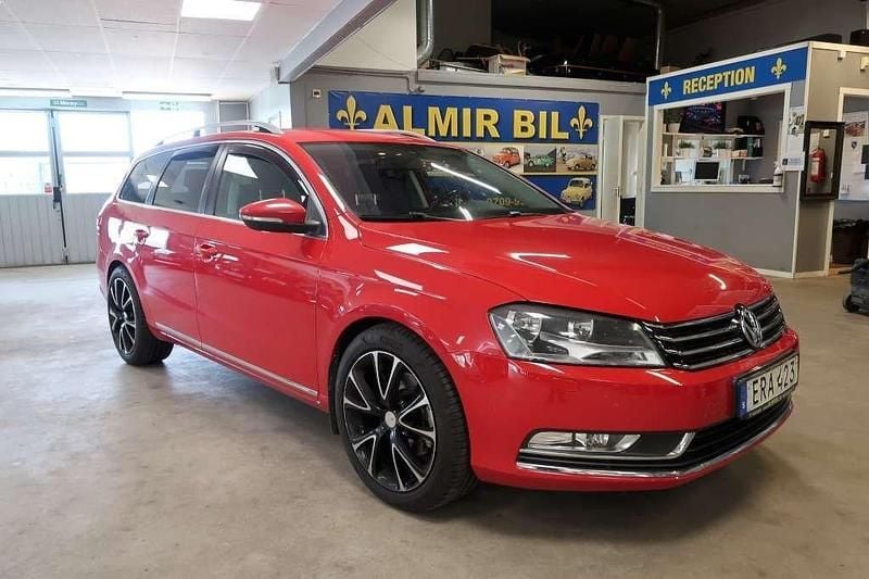 Röd Begagnad 2014 VW Passat Kombi | 89 500 kr (Bra pris) - Bild 1/4