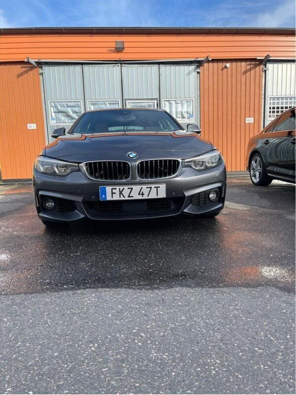 Grå Begagnad 2019 BMW 440 M Sport Sportkupé | 370 000 kr (Marknadspris) - Bild 1/4