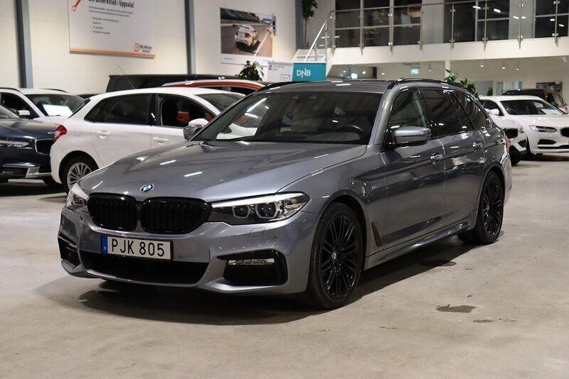 Blå Begagnad 2017 BMW 530 M Sport Kombi | 319 900 kr (Marknadspris) - Bild 1/4