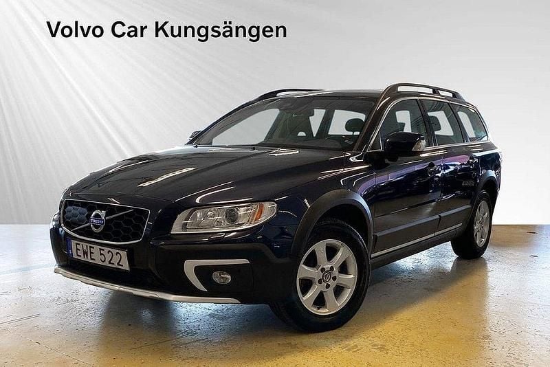 Blå Begagnad 2015 Volvo XC70 Business Edition SUV | 209 900 kr (Marknadspris) - Bild 1/4