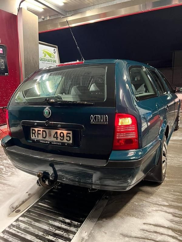 Begagnad Skoda Octavia 101 HK (74 kW) 2000 Kombi