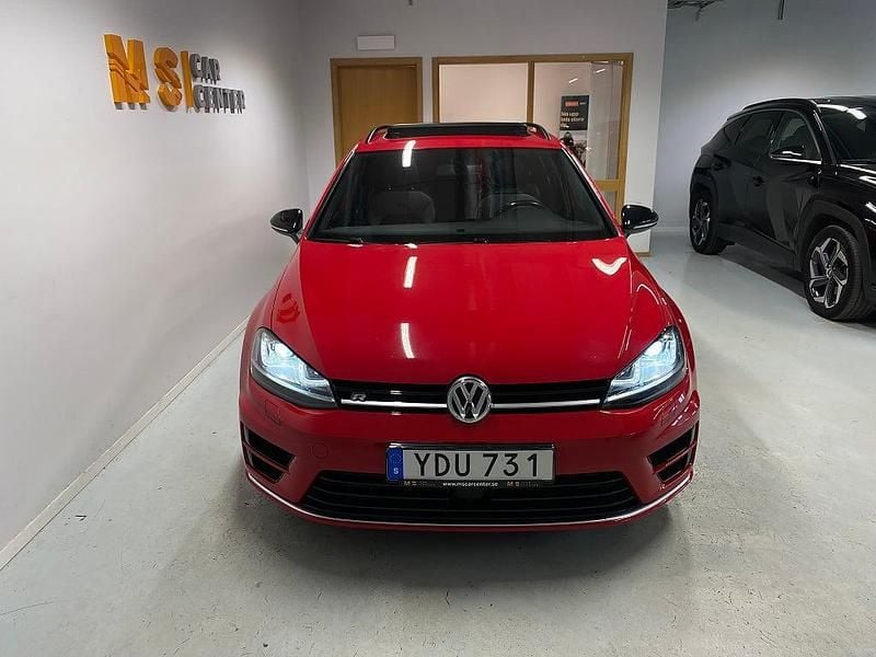 Begagnad VW Golf VII R 301 HK (221 kW) 2016 Röd Kombi