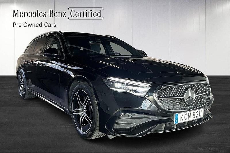 Begagnad Mercedes E300 AMG 317 HK (233 kW) 2024 Svart Kombi