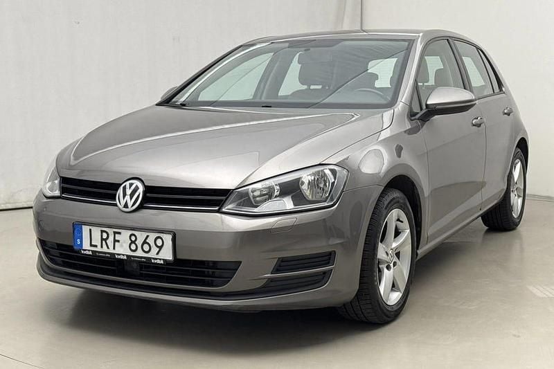 Begagnad 2015 VW Golf VII Halvkombi | 94 500 kr (Bra pris) - Bild 1/4