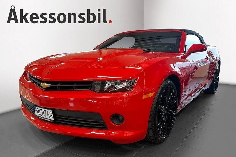 Röd Begagnad 2015 Chevrolet Camaro Cab | 299 000 kr (Marknadspris) - Bild 1/4