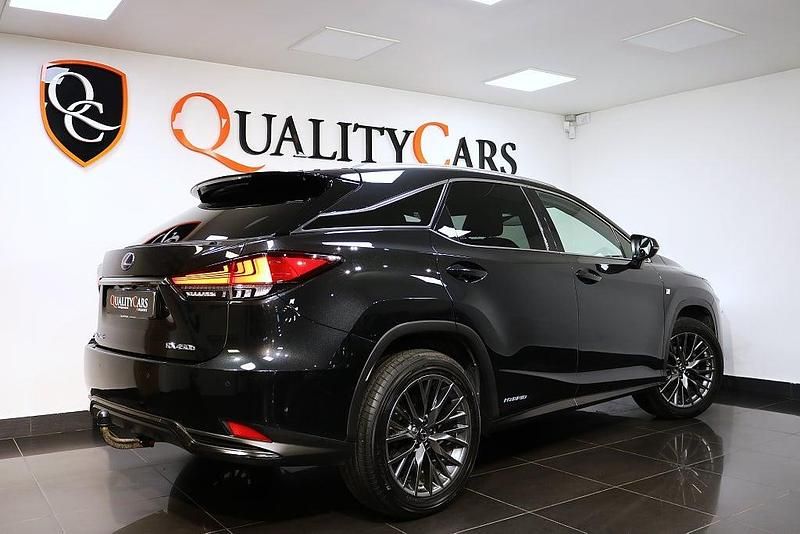 Begagnad Lexus RX450h Sport Line 313 HK (230 kW) 2020 Svart SUV