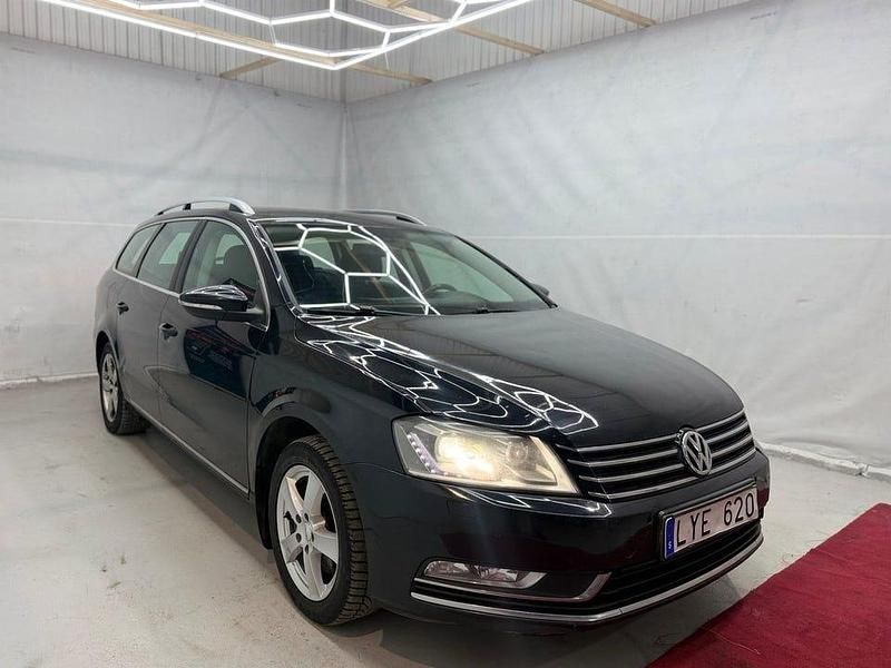 Begagnad VW Passat 150 HK (110 kW) 2011 Svart Kombi