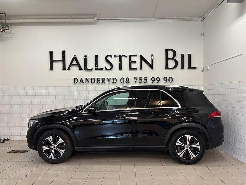 Svart Begagnad 2022 Mercedes GLE350e SUV | 599 000 kr (Superpris) - Bild 1/4