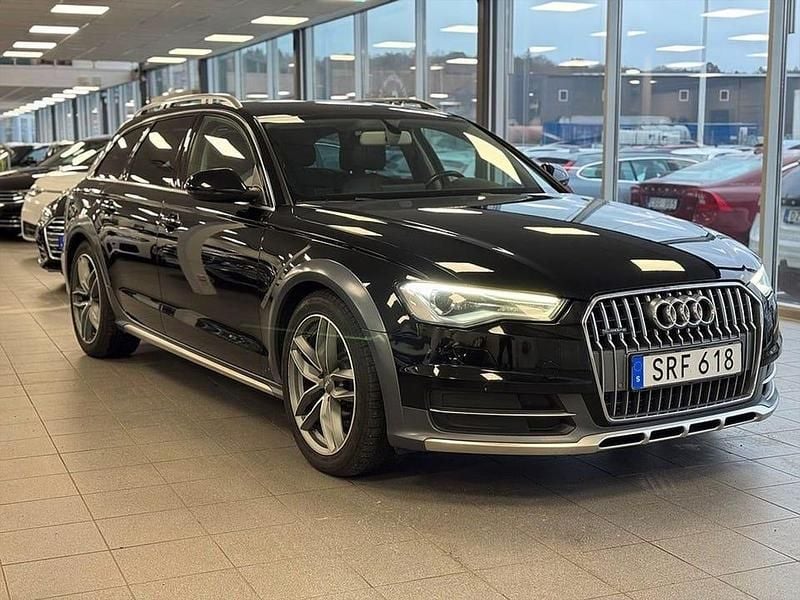 Svart Begagnad 2016 Audi A6 Allroad Ambition Kombi | 159 900 kr (Marknadspris) - Bild 1/3