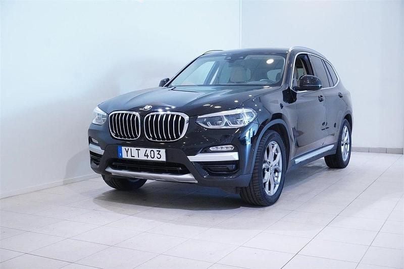 Svart Begagnad 2018 BMW X3 SUV | 299 900 kr (Bra pris) - Bild 1/4
