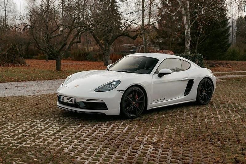 Vit Begagnad 2017 Porsche 718 Cayman Sport Sportkupé | 560 000 kr - Bild 1/2