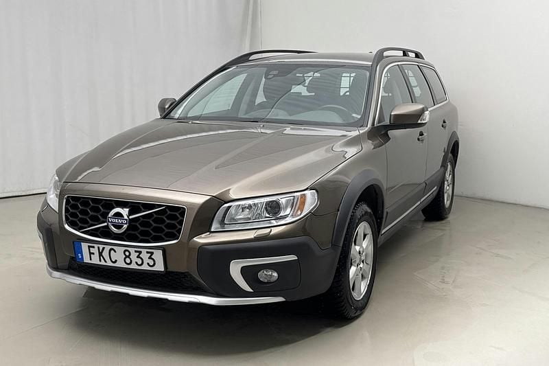 Brun Begagnad 2015 Volvo XC70 Momentum | 136 000 kr (Superpris) - Bild 1/4