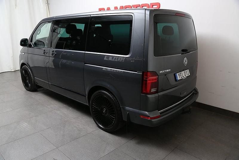 Begagnad VW Multivan Highline 199 HK (146 kW) 2020 Grå metallic Van