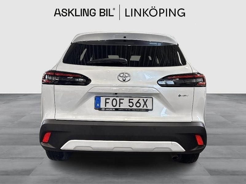 Begagnad Toyota Corolla Cross Style 197 HK (144 kW) 2025 Vit SUV