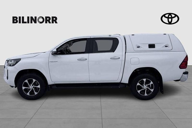 Begagnad Toyota HiLux 151 HK (111 kW) 2024 Vit Pickup