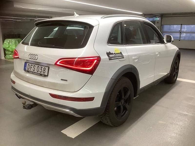 Begagnad Audi Q5 Design 190 HK (139 kW) 2016 Vit SUV