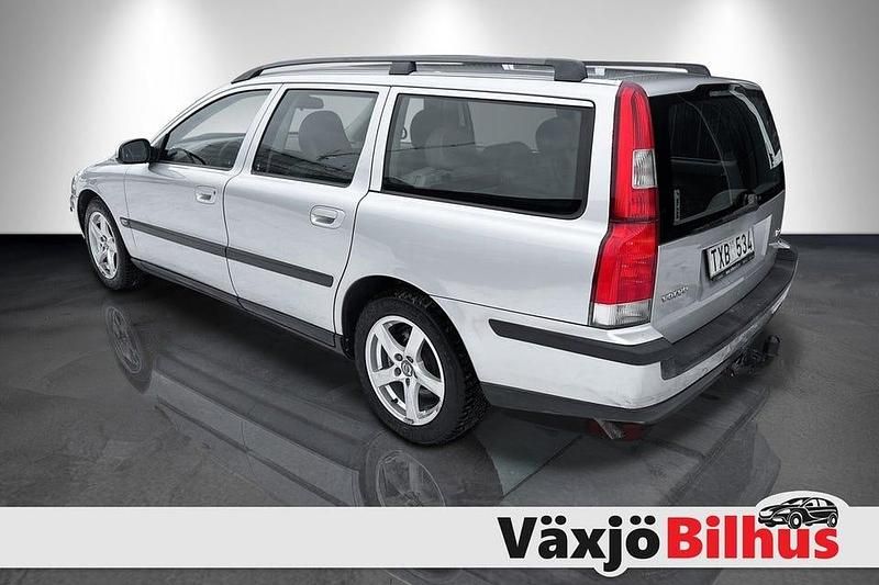 Begagnad Volvo V70 140 HK (102 kW) 2002 Ljusgrå Kombi