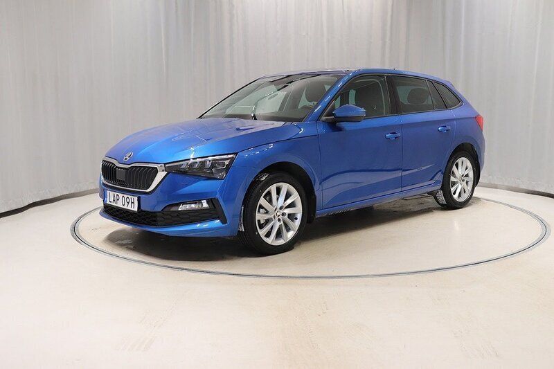 Blå Begagnad 2020 Skoda Scala Halvkombi | 168 900 kr (Marknadspris) - Bild 1/4