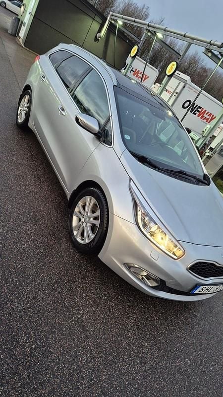Begagnad 2015 Kia Ceed Sportswagon Kombi | 99 999 kr (Lite dyr) - Bild 1/4