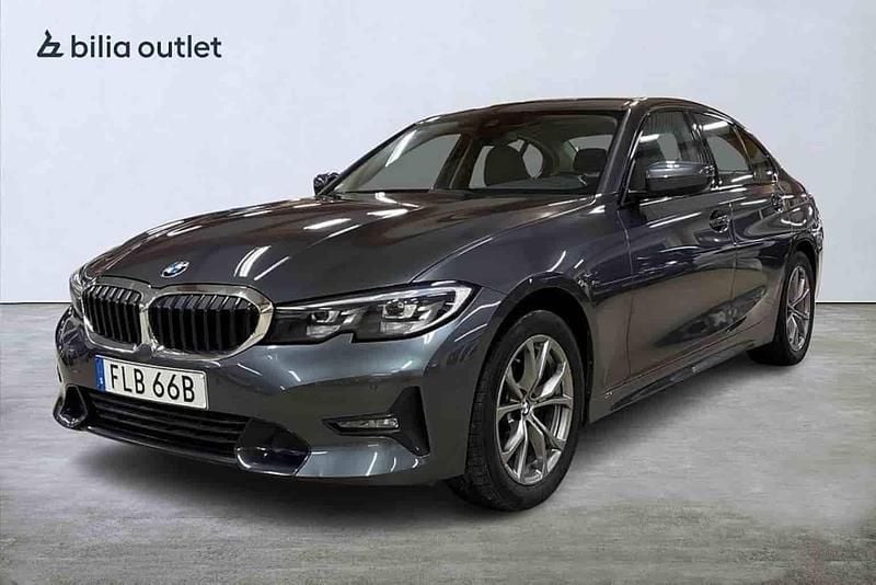 Grå Begagnad 2021 BMW 320 Sedan | 289 900 kr - Bild 1/1