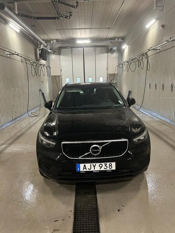 Begagnad 2021 Volvo XC40 SUV | 252 000 kr (Superpris) - Bild 1/4