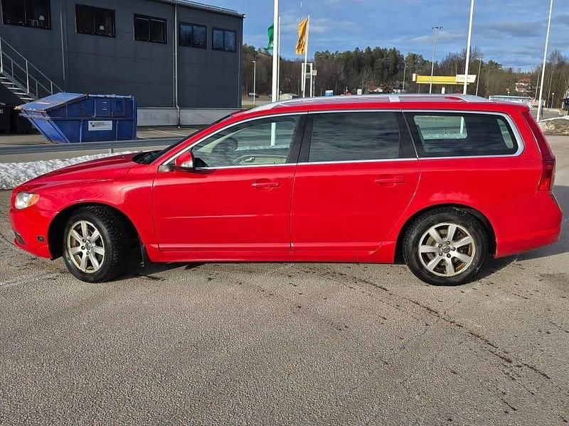 Begagnad Volvo V70 145 HK (106 kW) 2008 Kombi