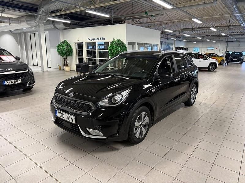 Svart Begagnad 2018 Kia Niro Advance SUV | 189 900 kr (Marknadspris) - Bild 1/4