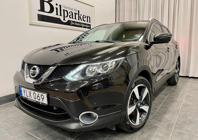 Svart Begagnad 2017 Nissan Qashqai SUV | 119 900 kr (Marknadspris) - Bild 1/3
