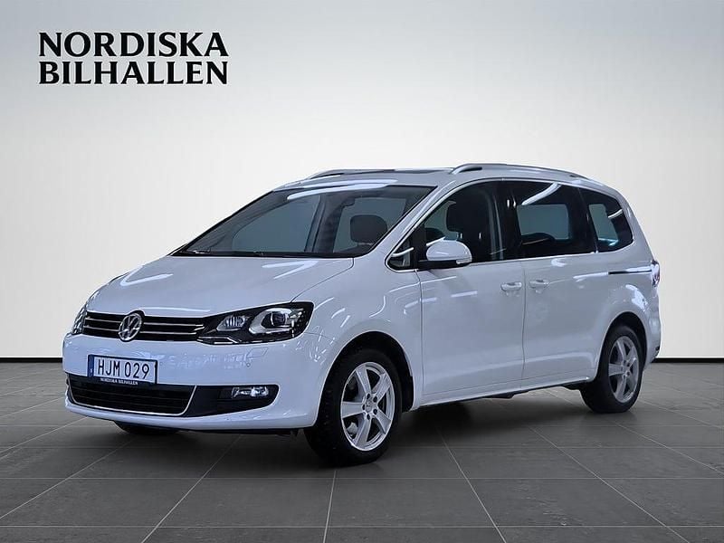 Begagnad VW Sharan 150 HK (110 kW) 2018 Vit Minibuss