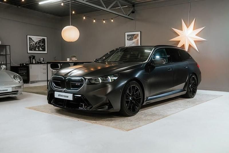 Ny 2025 BMW M5 Kombi | 1 695 000 kr (Superpris) - Bild 1/4