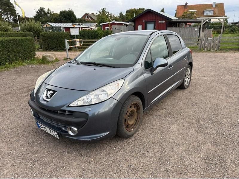 Grå Begagnad 2007 Peugeot 207 Sport Halvkombi | 11 500 kr (Bra pris) - Bild 1/4