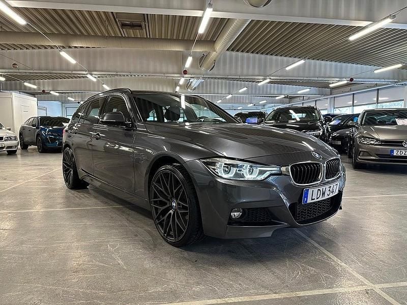 Begagnad BMW 320 M Sport 190 HK (139 kW) 2018 Grå Kombi