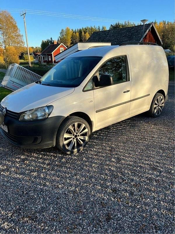 Vit Begagnad 2012 VW Caddy Minibuss | 66 000 kr (Marknadspris) - Bild 1/4
