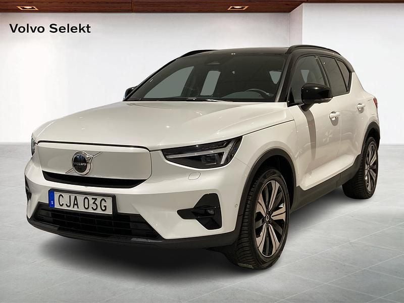 Begagnad Volvo XC40 Single Motor 175 kW (238 HK) 2023 Vit SUV