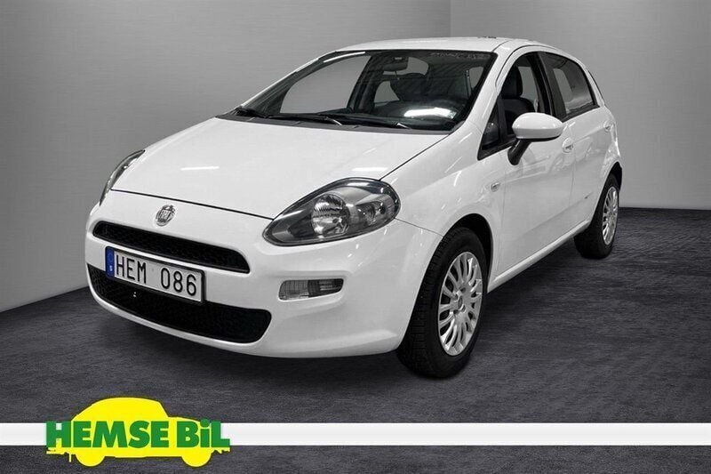 Vit Begagnad 2012 Fiat Punto Halvkombi | 69 500 kr - Bild 1/4
