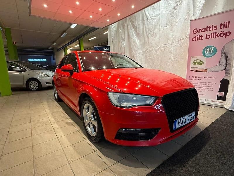 Begagnad Audi A3 Ambition 180 HK (132 kW) 2013 Röd
