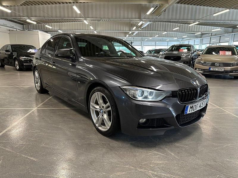Begagnad BMW 320 M Sport 184 HK (135 kW) 2014 Grå Sedan